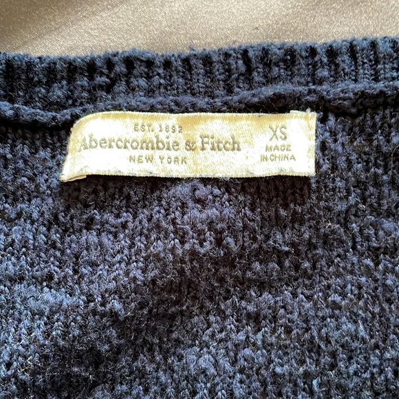 Abercrombie Knit Ruffle Sweater - Picture 5 of 5